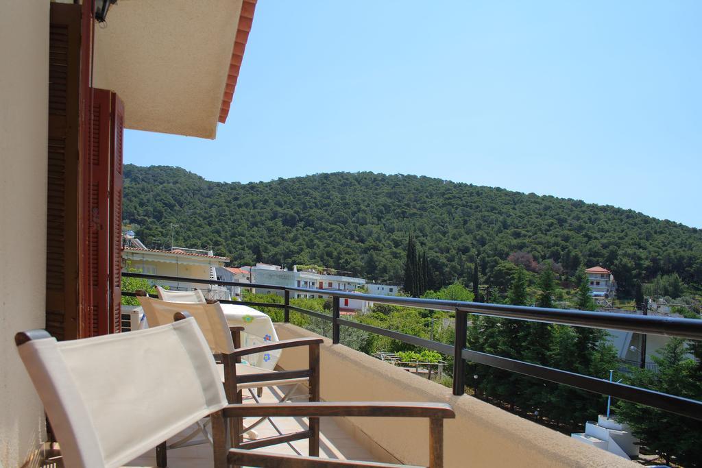 Villa Yiotevi Poros Town Habitación foto